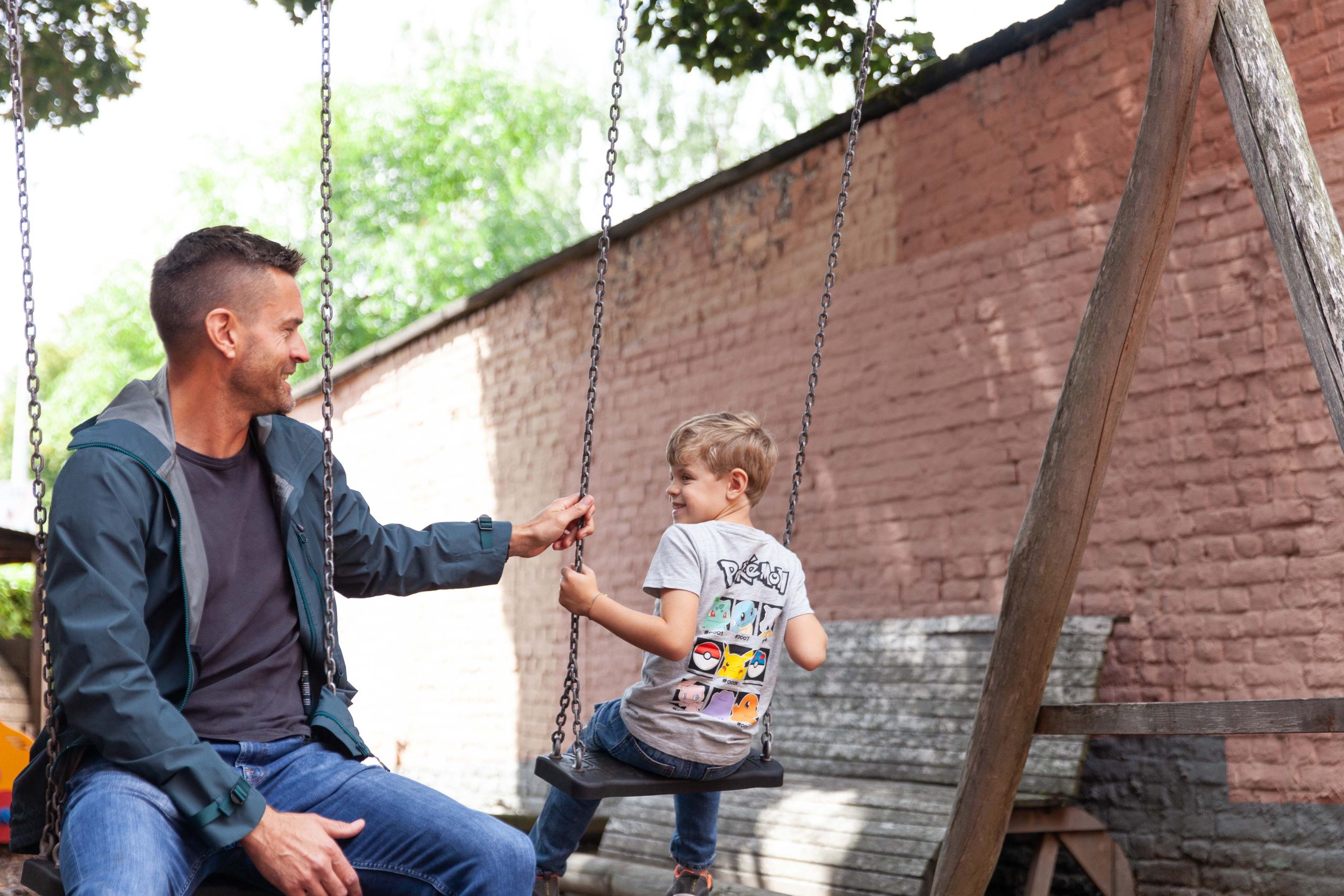 « UN PARRAIN OU UNE MARRAINE,                 C’EST UN SOLEIL EN PLUS DANS LE CIEL DE QUELQU’UN »